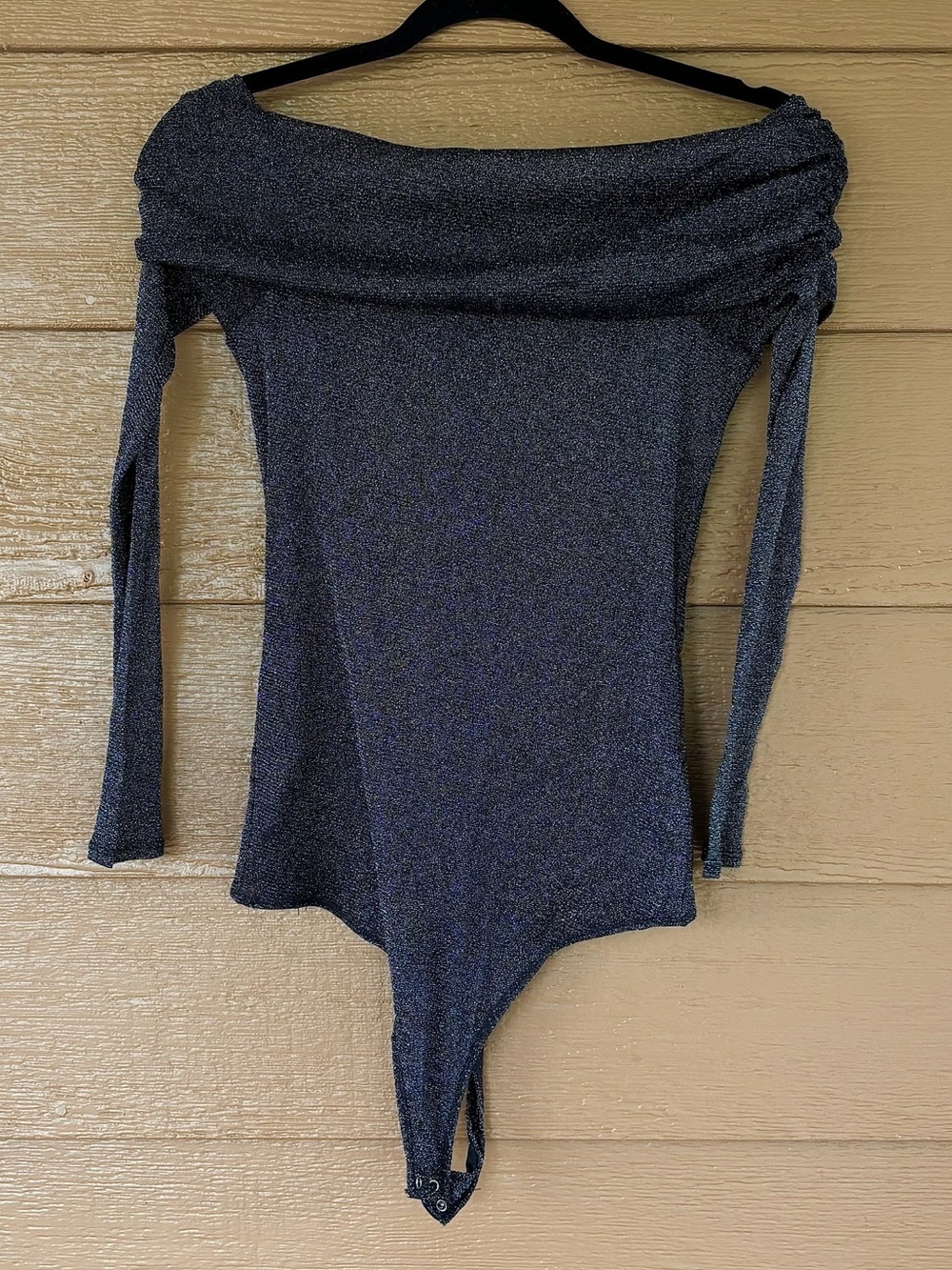Abercrombie Off-Shoulder Long Sleeve Bodysuit w/ Shimmer in Charcoal -Sz M